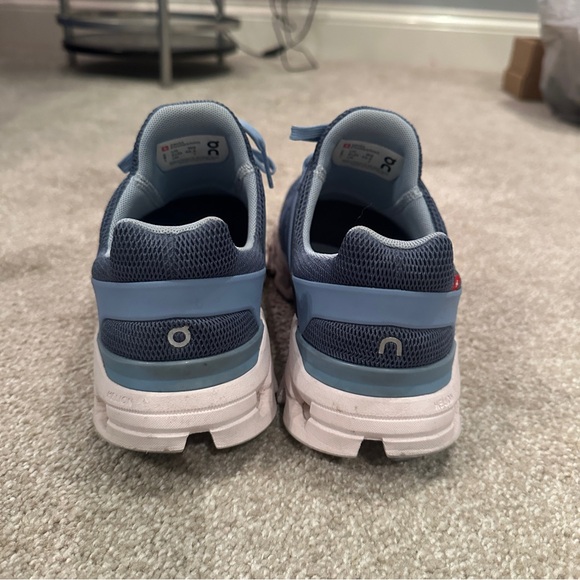 On cloud blue Tennis shoes - Picture 3 of 7